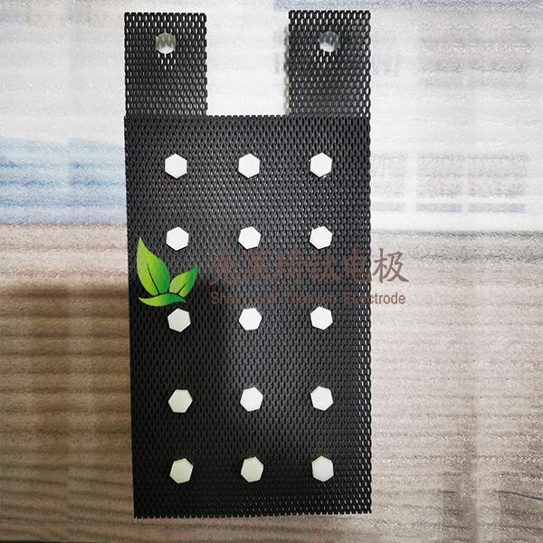 鈦陽(yáng)極放電均勻性設(shè)計(jì)基材選擇及注意的問題！